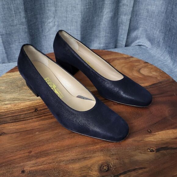 Salvatore Ferragamo Classic Block Heel Pumps Designer Italy Black Size 8B - Picture 1 of 14